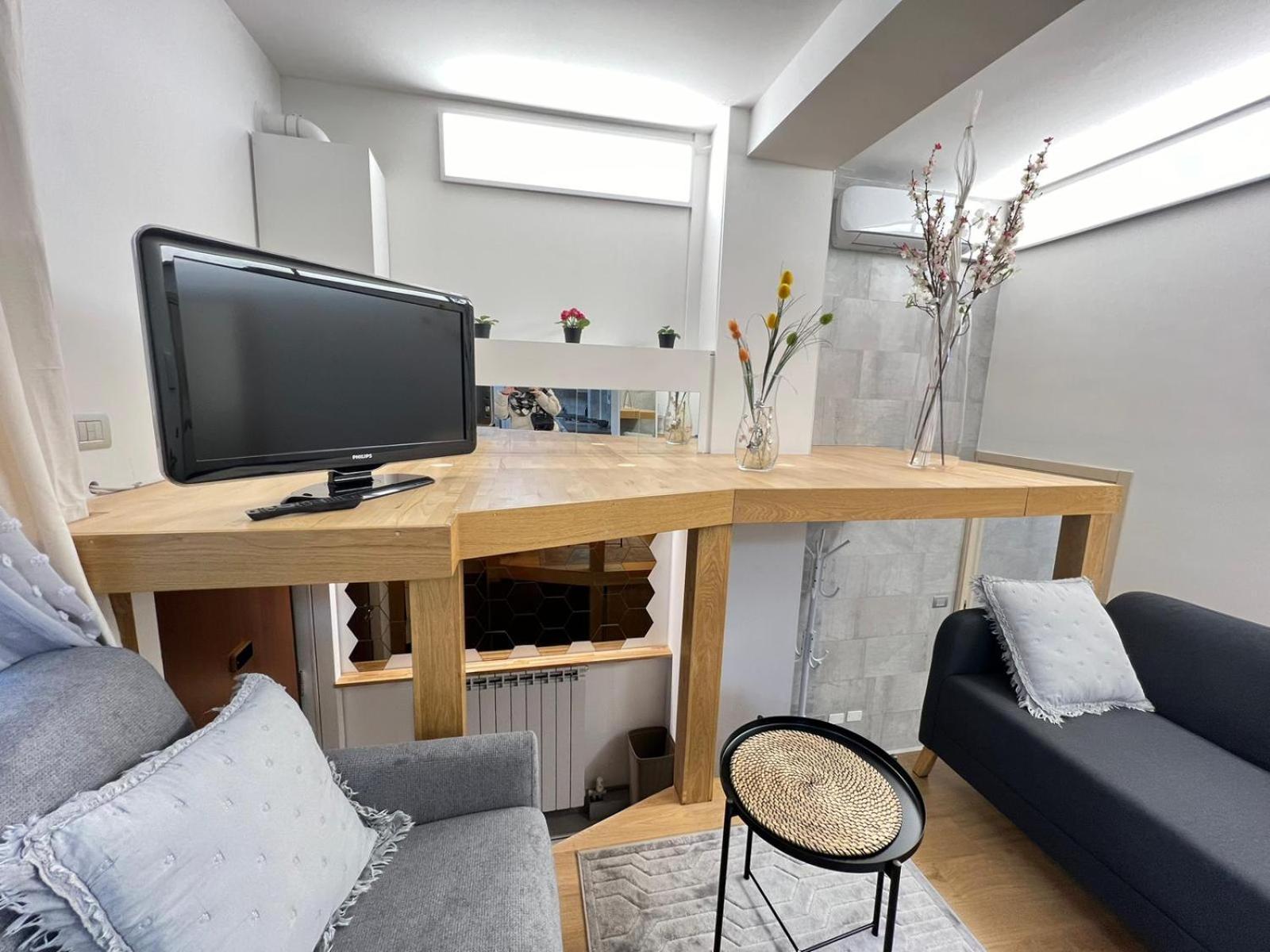 "R&P Apartment", Short Term Stay, Elegant Design, Bisceglie Metro Station, Easy For San Siro And Fiera Milano, Free Parking Extérieur photo